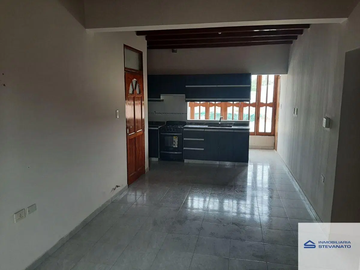 Departamento en alquiler de 3 dormitorios c/ cochera en Maipú 2