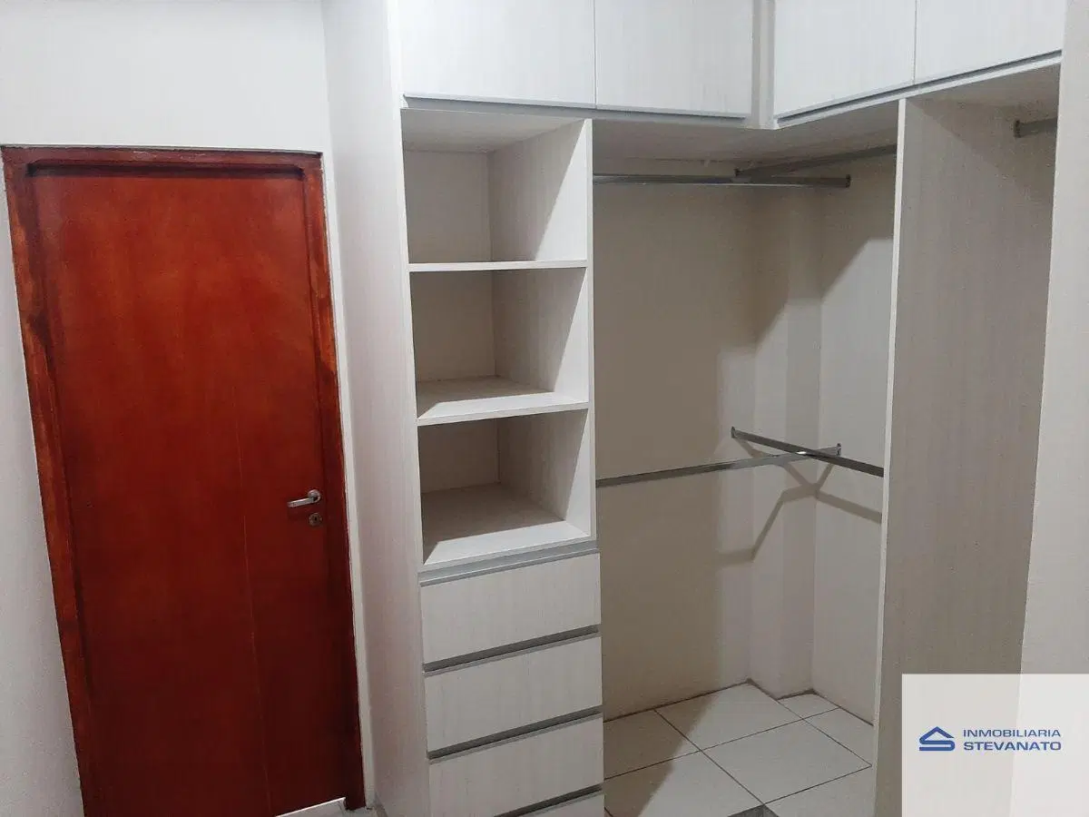 Departamento en alquiler de 3 dormitorios c/ cochera en Maipú 8