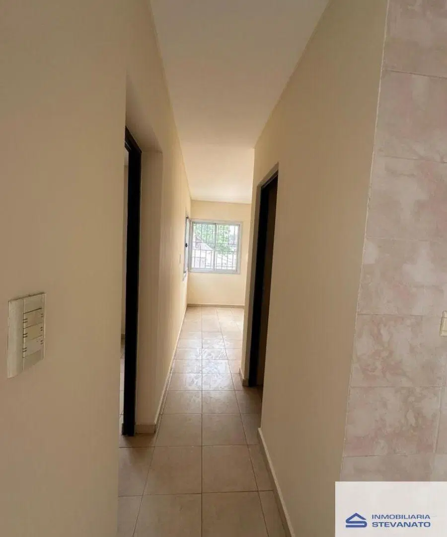 Departamento en alquiler c/ cochera en Maipú 4