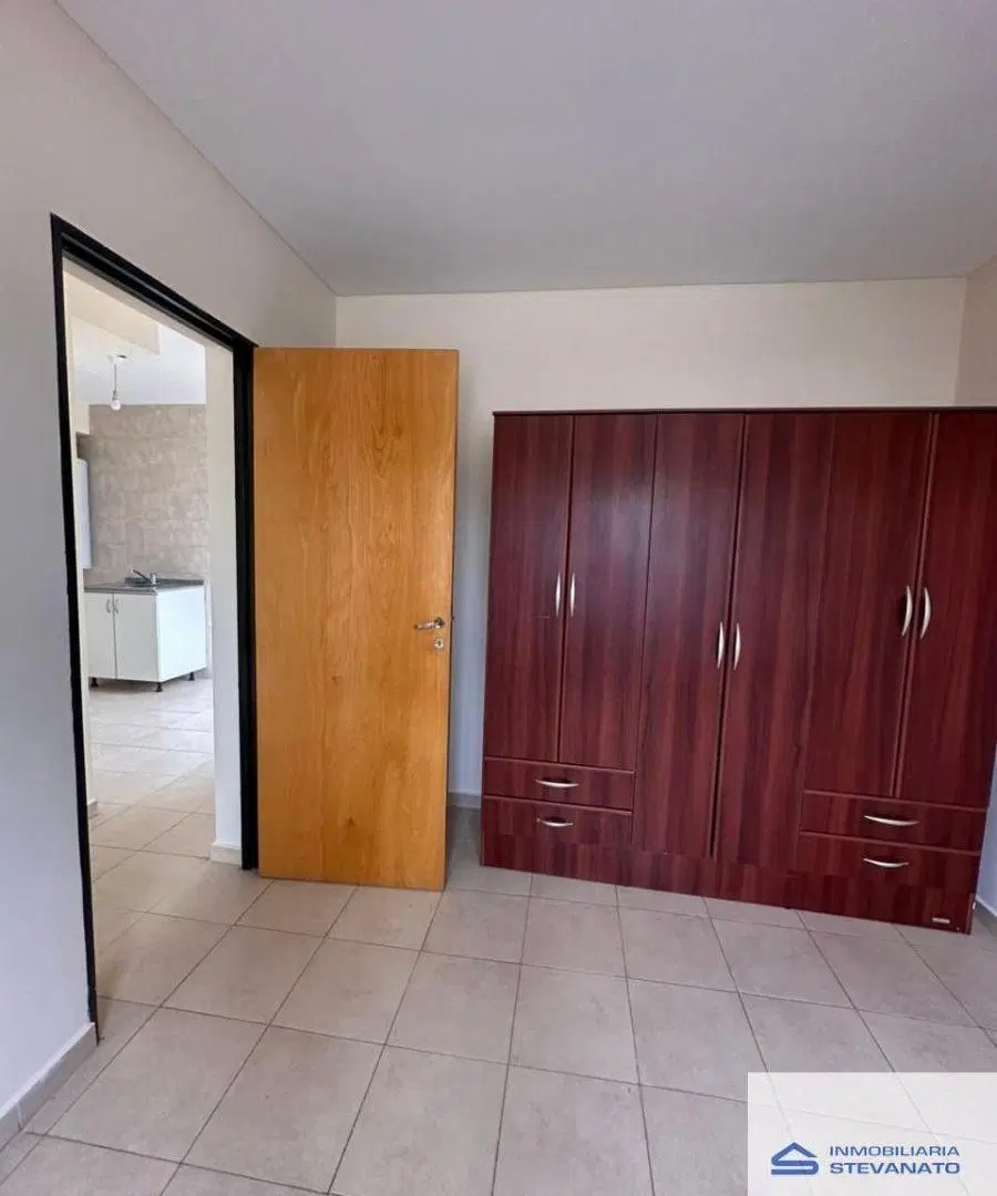 Departamento en alquiler c/ cochera en Maipú 8