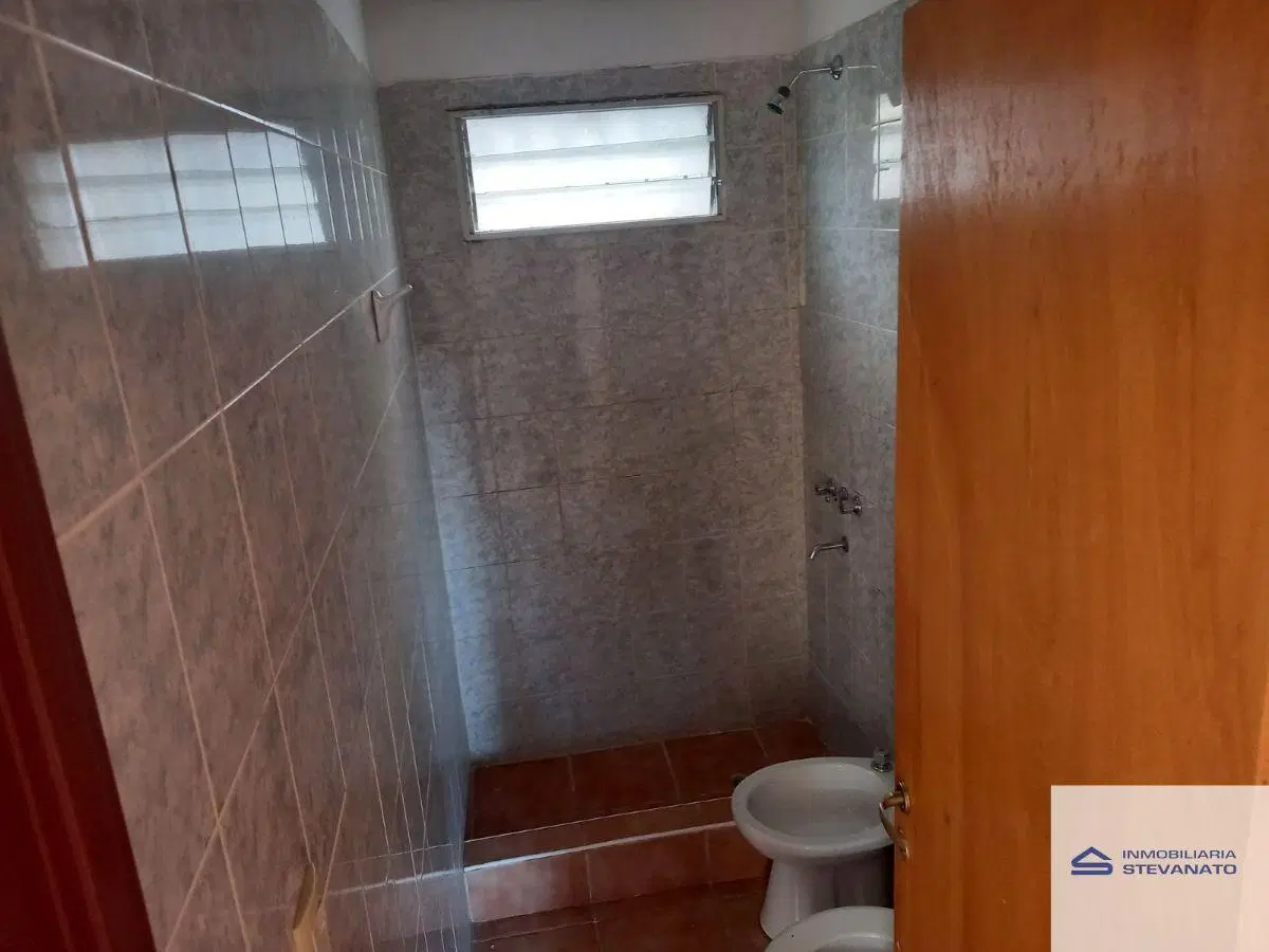 Departamento en alquiler de 2 dormitorios c/ cochera en Luzuriaga 7