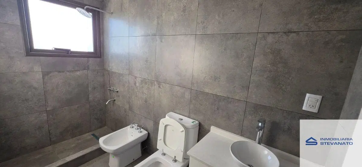 Departamento en alquiler c/ cochera en Maipú 8
