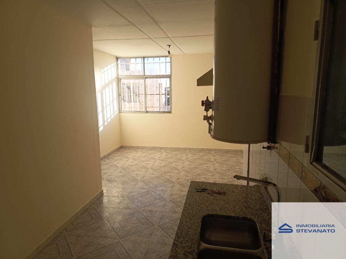 Foto de Casa en alquiler c/ cochera en Maipú, imagen 4