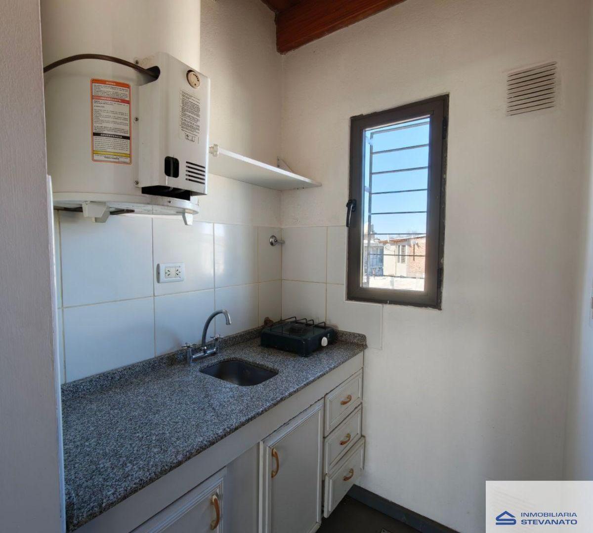Foto de Departamento en alquiler en Maipú, imagen 2