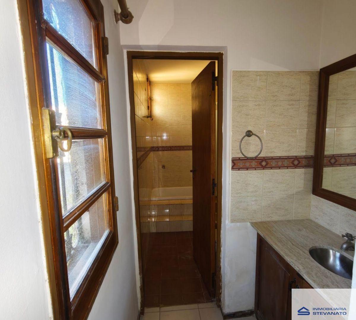 Foto de Casa en venta c/ cochera en Maipú, imagen 3