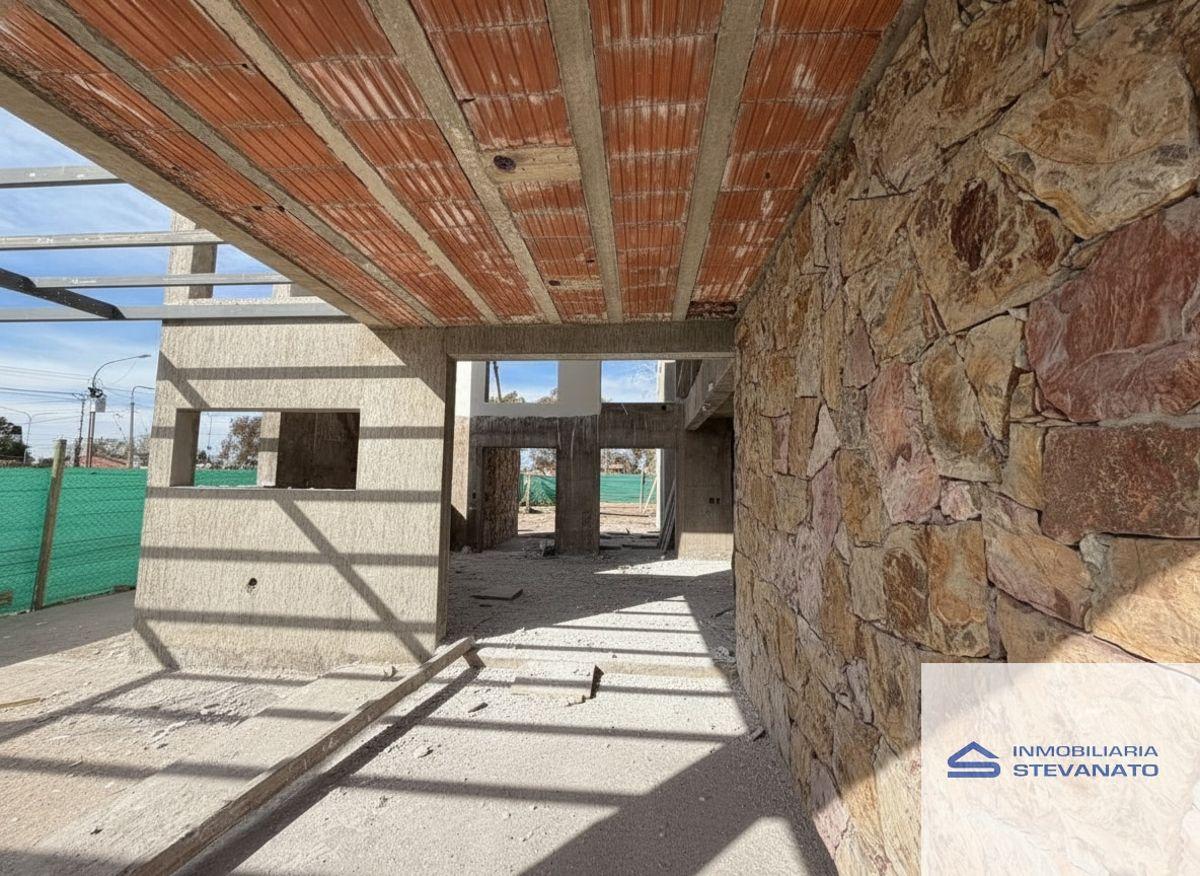Foto de Casa en venta c/ cochera en Maipú, imagen 2