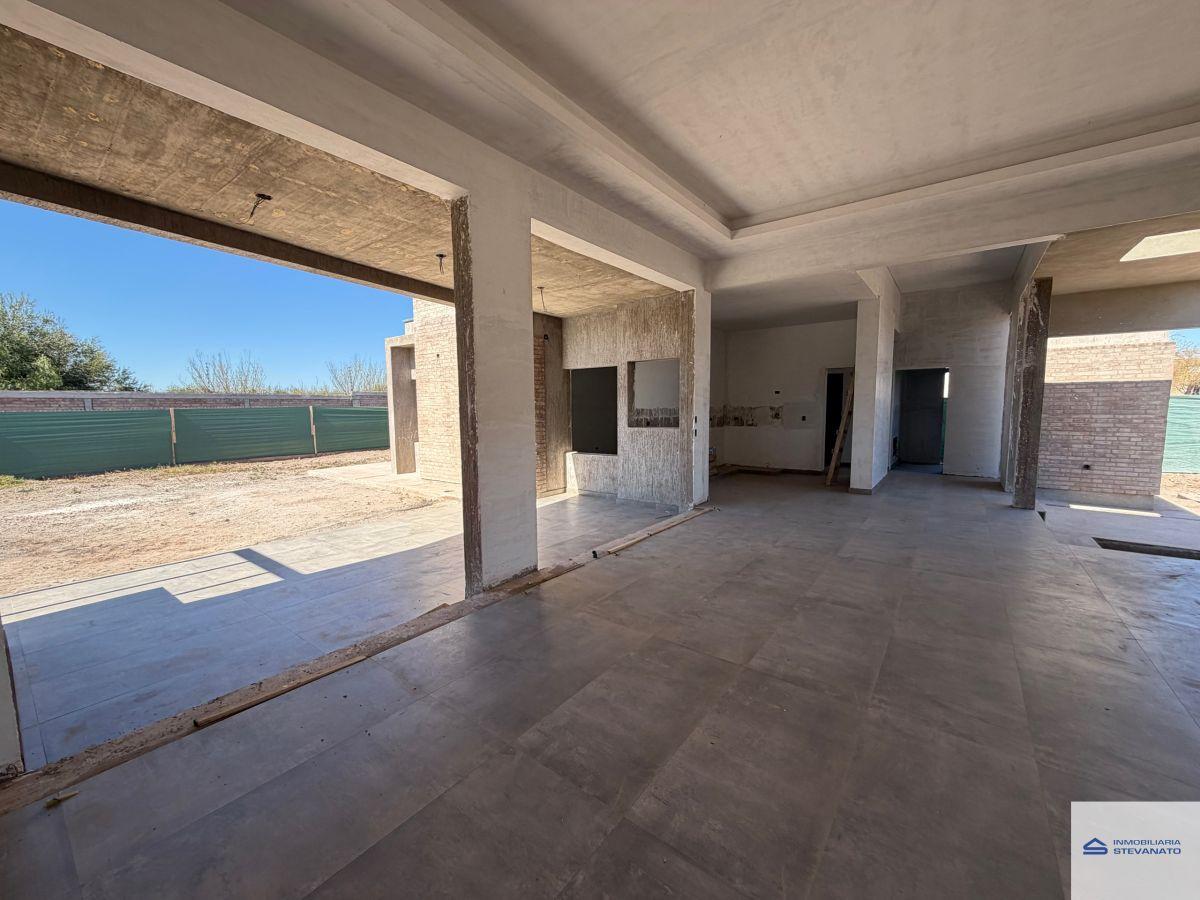Foto de Casa en venta c/ cochera en Russell, imagen 4