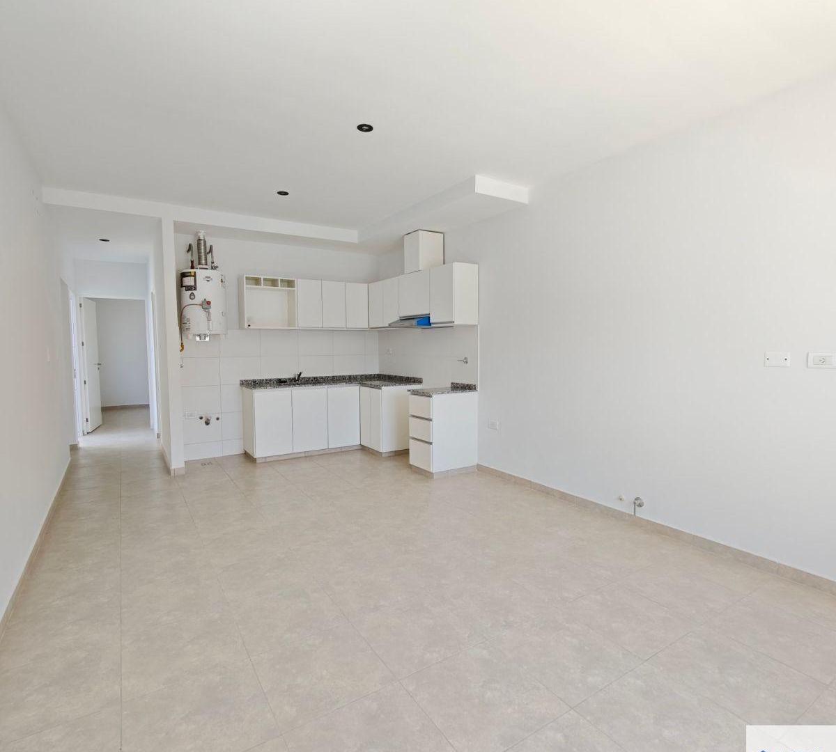 Foto de Departamento en alquiler c/ cochera en Luzuriaga, imagen 3