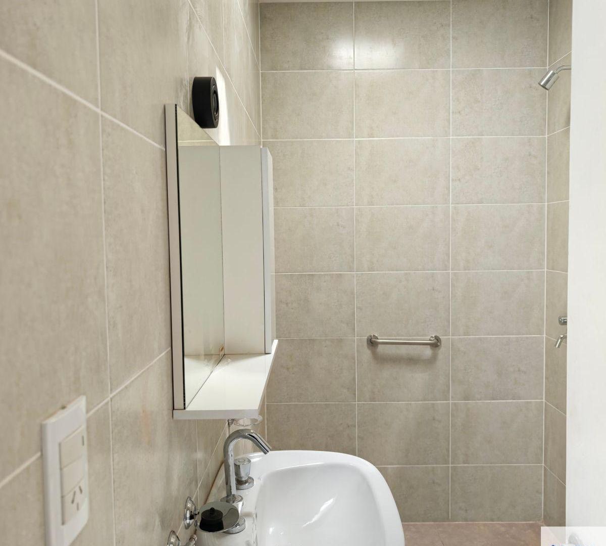 Foto de Departamento en alquiler c/ cochera en Luzuriaga, imagen 5