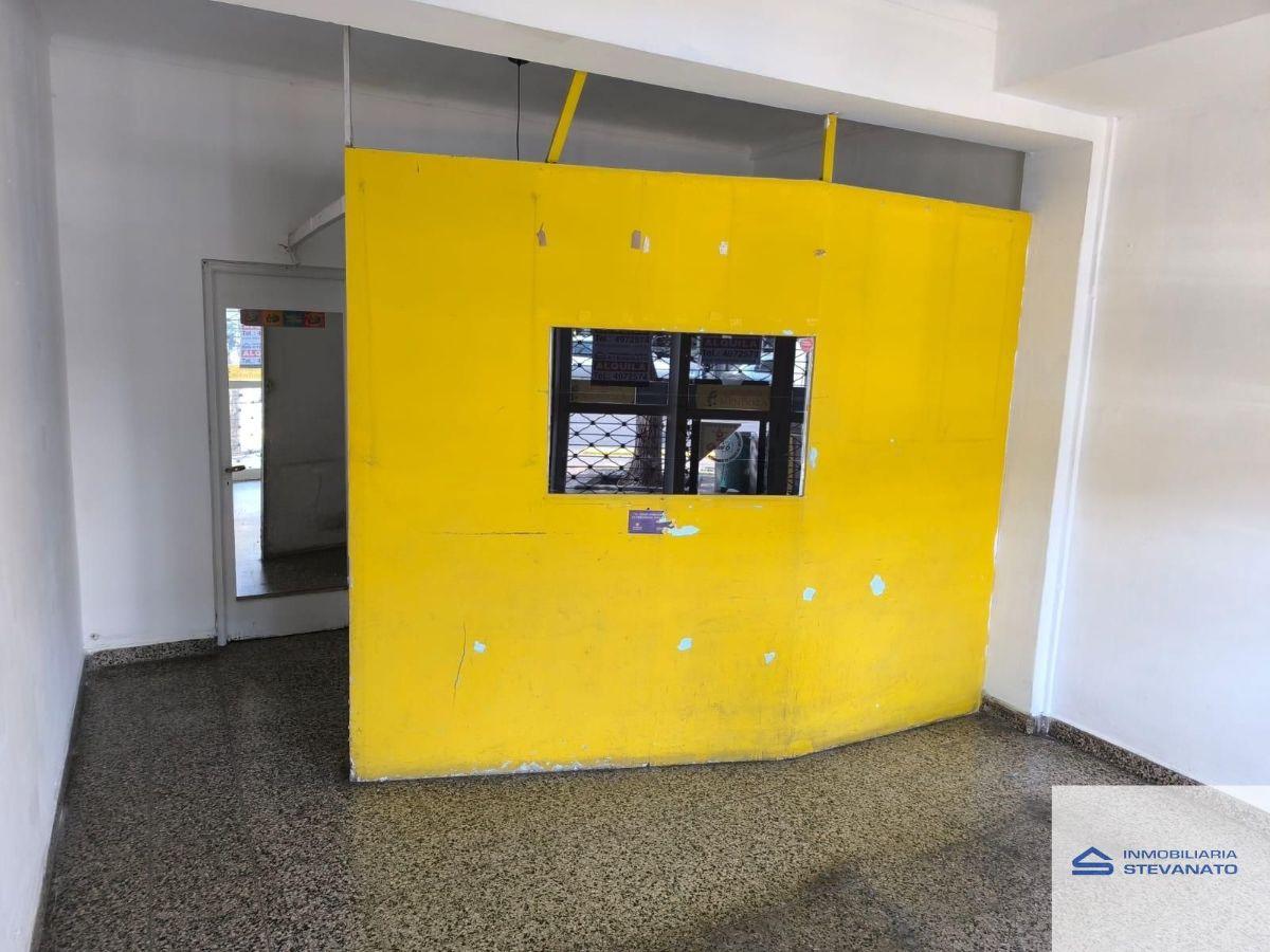 Foto de Local comercial en alquiler ubicado en Maipú, imagen 2