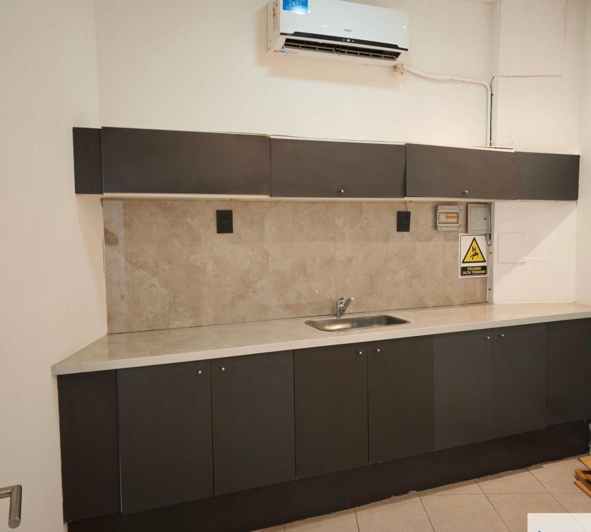 Foto de Local comercial en venta ubicado en Chacras de Coria, imagen 2