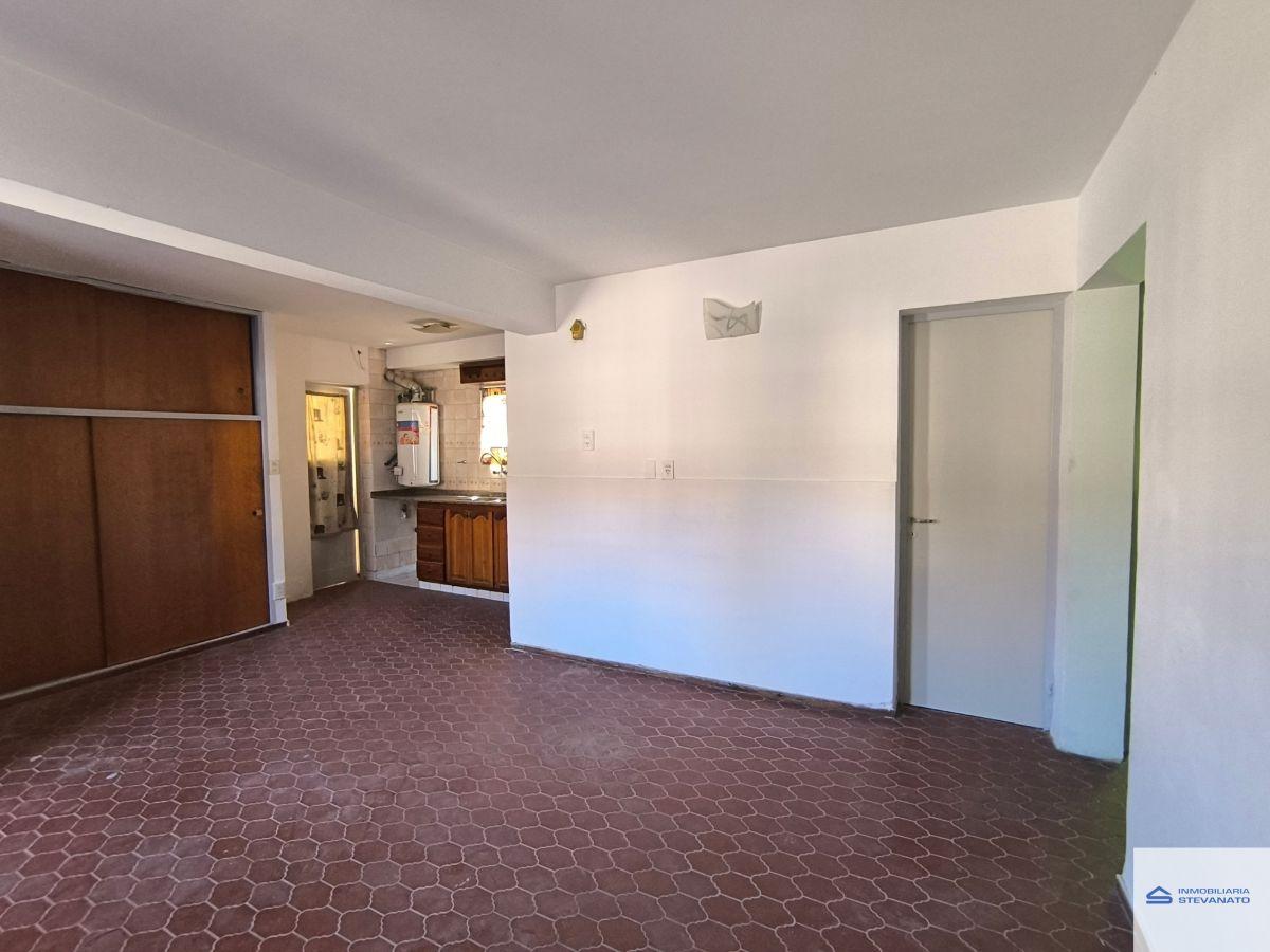 Foto de Departamento en alquiler c/ cochera en Maipú, imagen 1