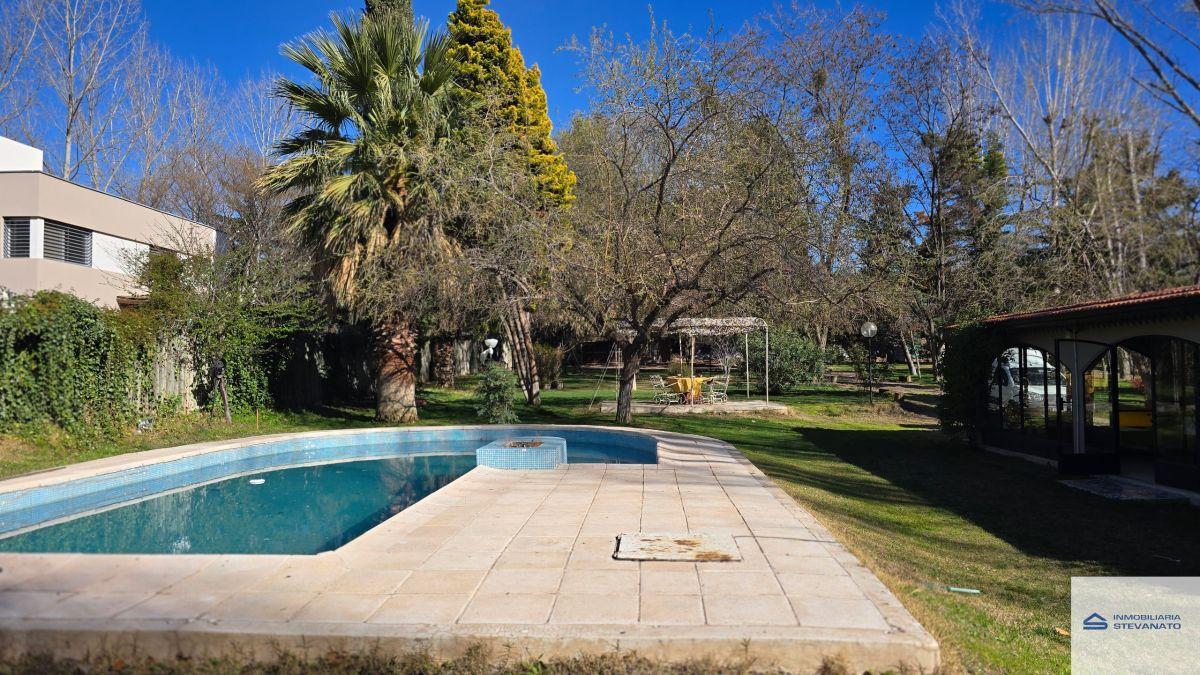 Foto de Casa quinta en venta de 293m2 ubicado en Las Compuertas, imagen 1