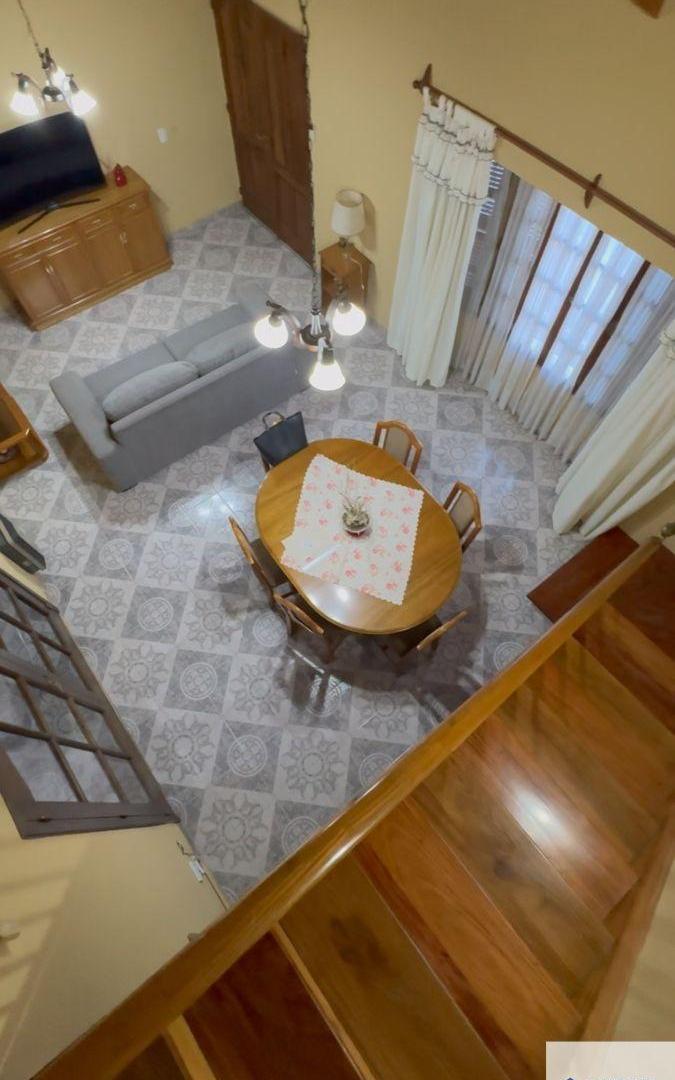 Foto de Casa en venta de 4 dormitorios c/ cochera en Maipú, imagen 4