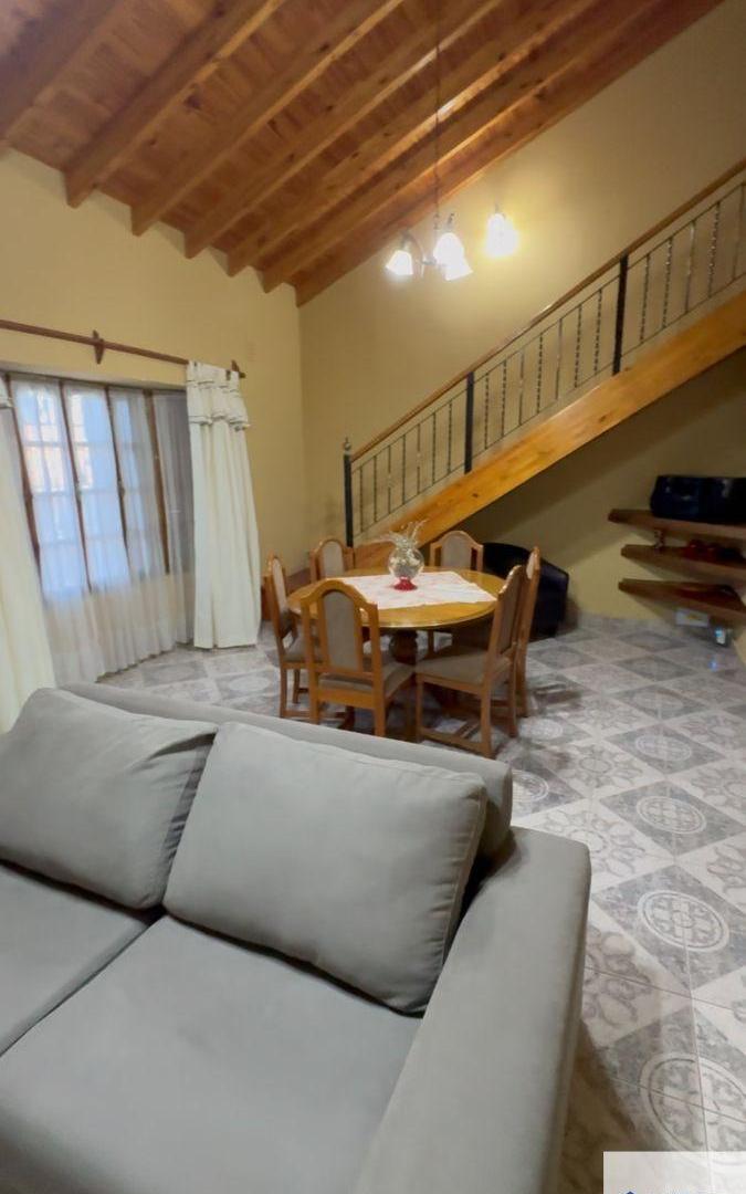 Foto de Casa en venta de 4 dormitorios c/ cochera en Maipú, imagen 5
