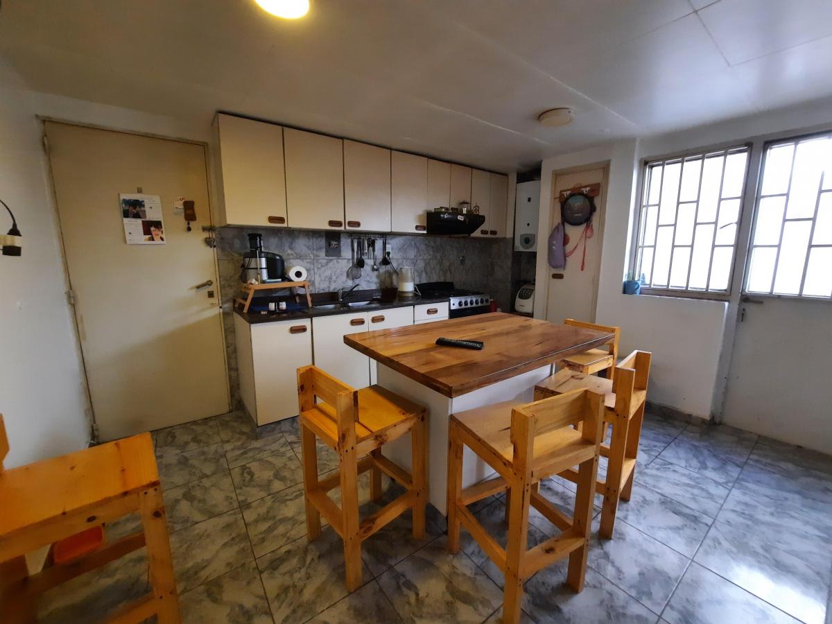 Vendemos Departamento 3/4 Dorm., Excelente Ubicación. Sexta Sección 1