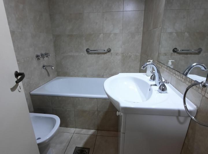  ALQUILAMOS DEPARTAMENTO 2 dormitorios - PLANTA BAJA - Apto Vivienda/Consultorios 5