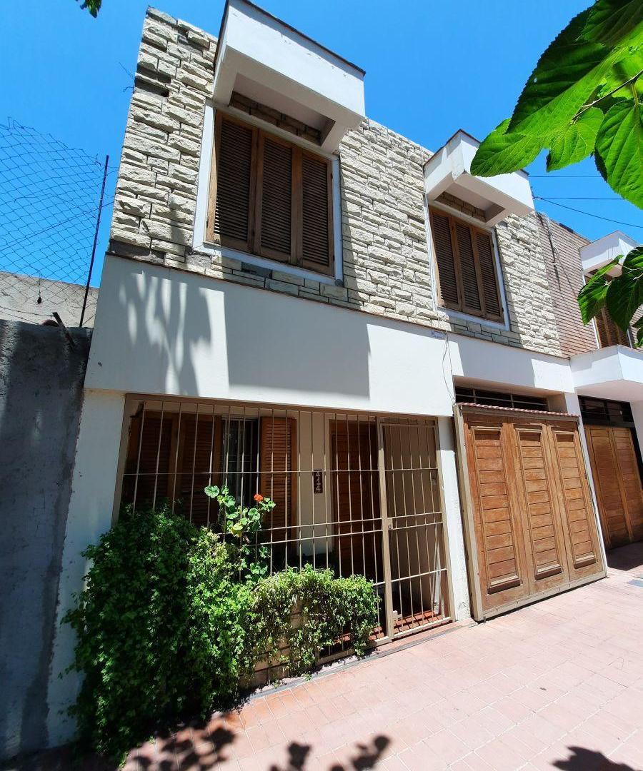 CASA em ALQUILER Cuarta Sección - Vivienda/Oficinas - 3 dormitorios - 3 baños