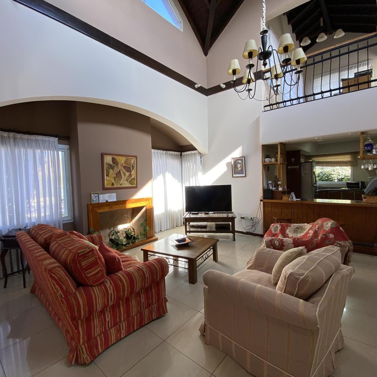 Casa en Venta Barrio Las Candelas II - Chacras de Coria 1