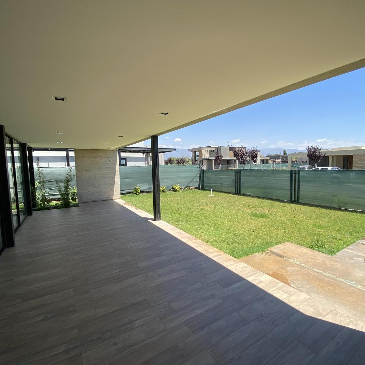 Casa en Venta Barrio Rincón Viamonte A35 - Chacras de Coria 5