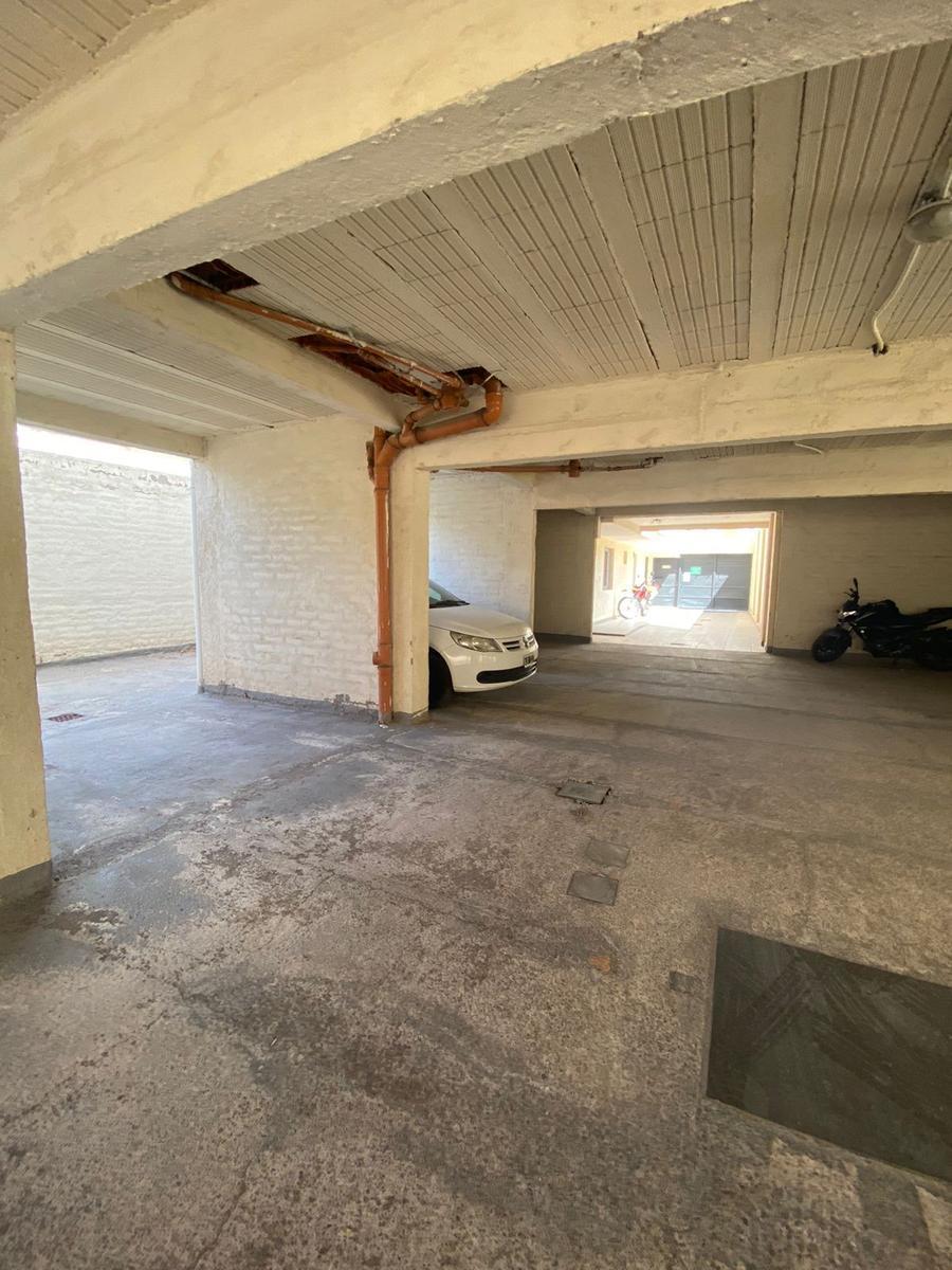 Departamento en Venta de 2 Dorm. y 1 Baño 3
