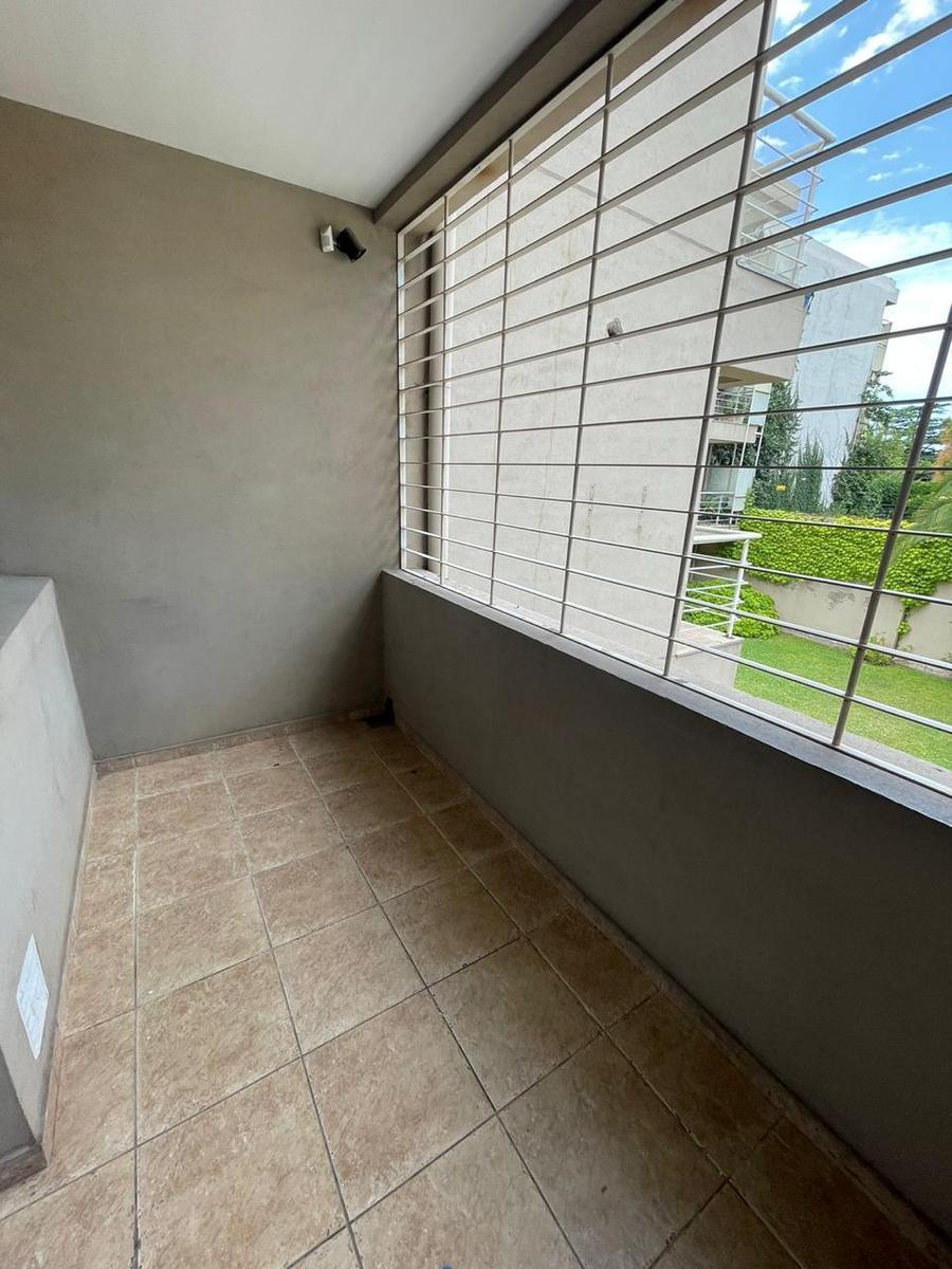 Departamento en Venta "Complejo Rincon de La Quinta" 3