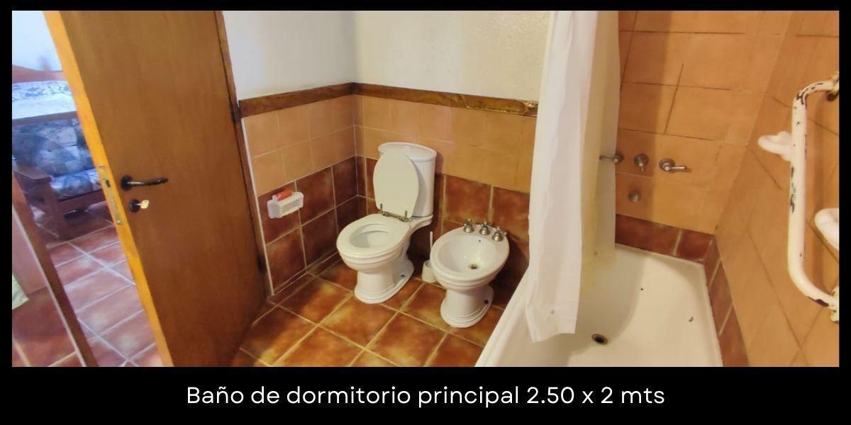 Casa en Venta en Calle Longone, Pleno Chacras de Coria 1