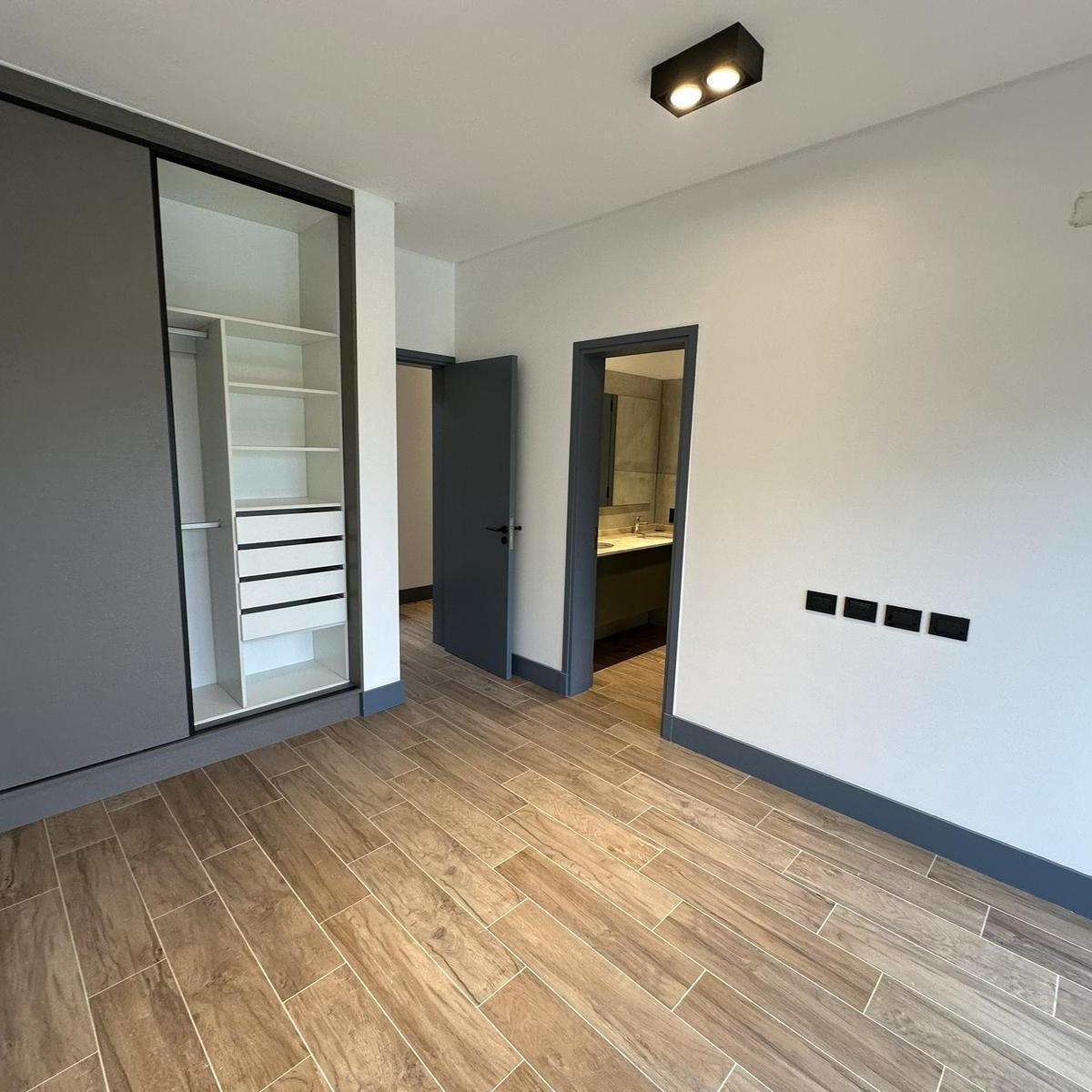 Casa en Venta en Barrio Privado Las Candelas II 5