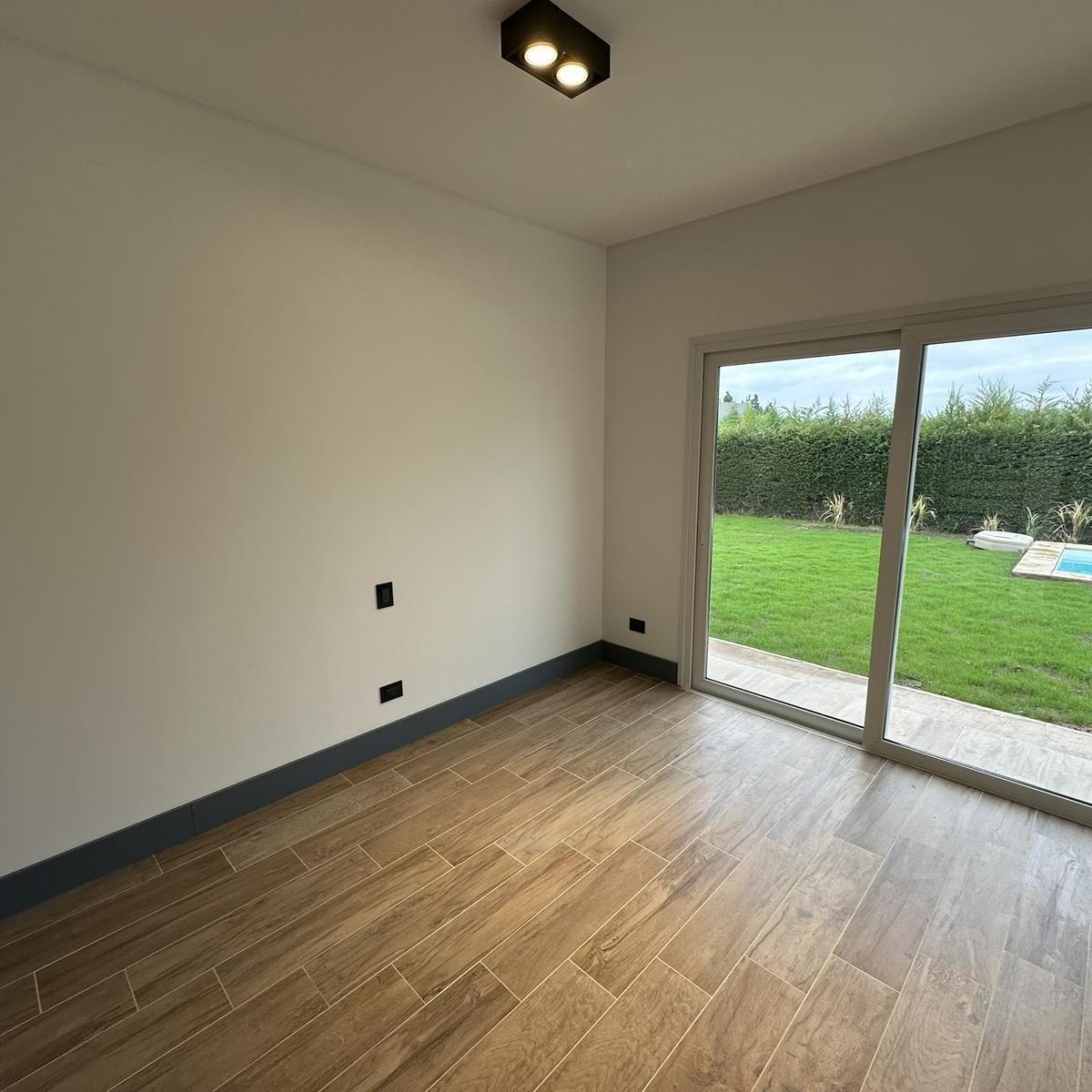 Casa en Venta en Barrio Privado Las Candelas II 3