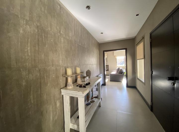 Casa en Barrio Privado Las Candelas II 5