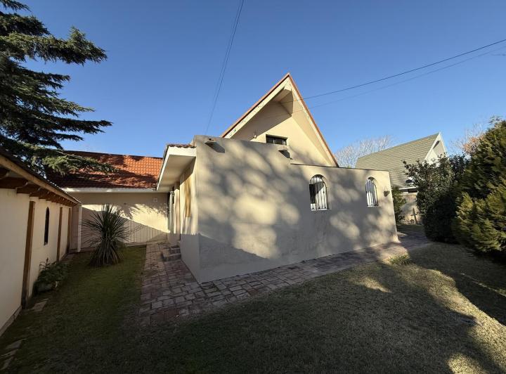 Casa en Venta en Chacras de Coria 4