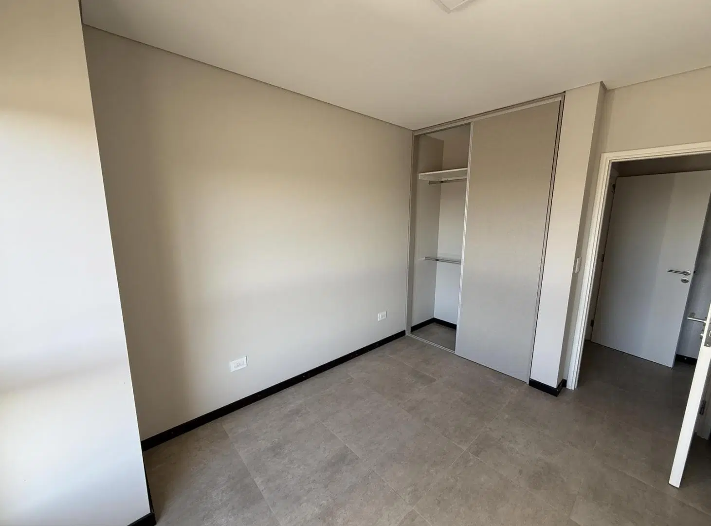 Se Venden departamentos a Estrenar en pleno Lujan de Cuyo 3