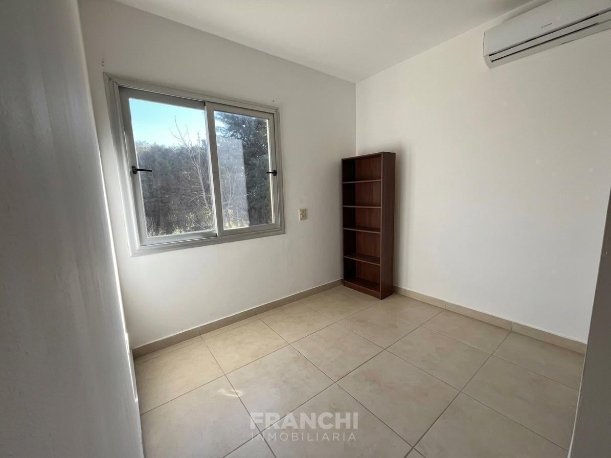 Foto de Casa en venta Barrio Las Candelas II, imagen 2