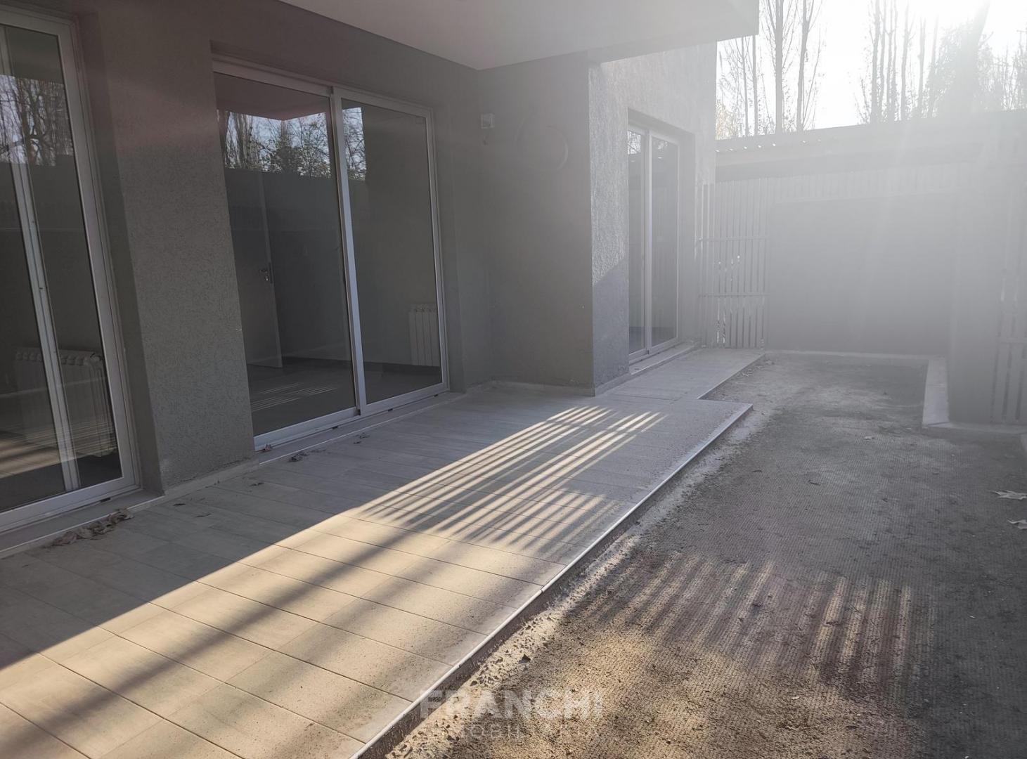Foto de Departamento PB 2 dormitorios Patio-Cochera, imagen 4