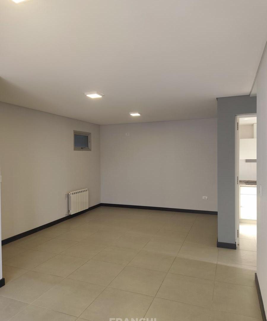 Foto de Departamento PB 2 dormitorios Patio-Cochera, imagen 2