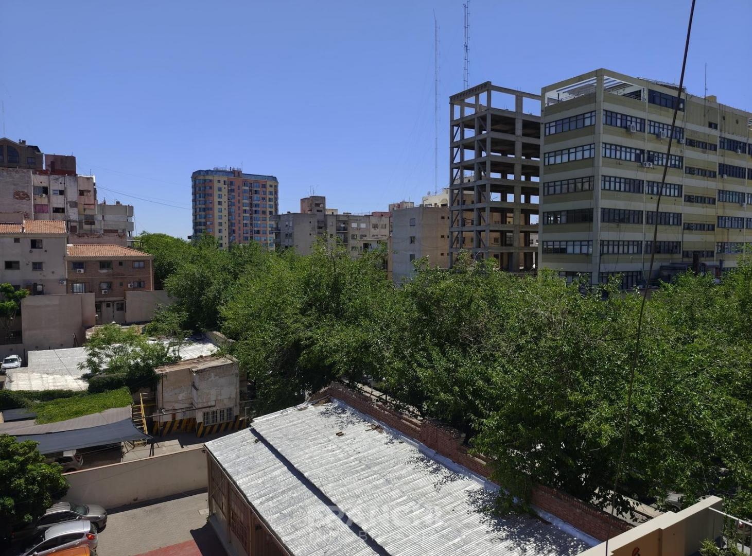 Foto de Departamento 4 Dormitorios 3 Cocheras, imagen 1