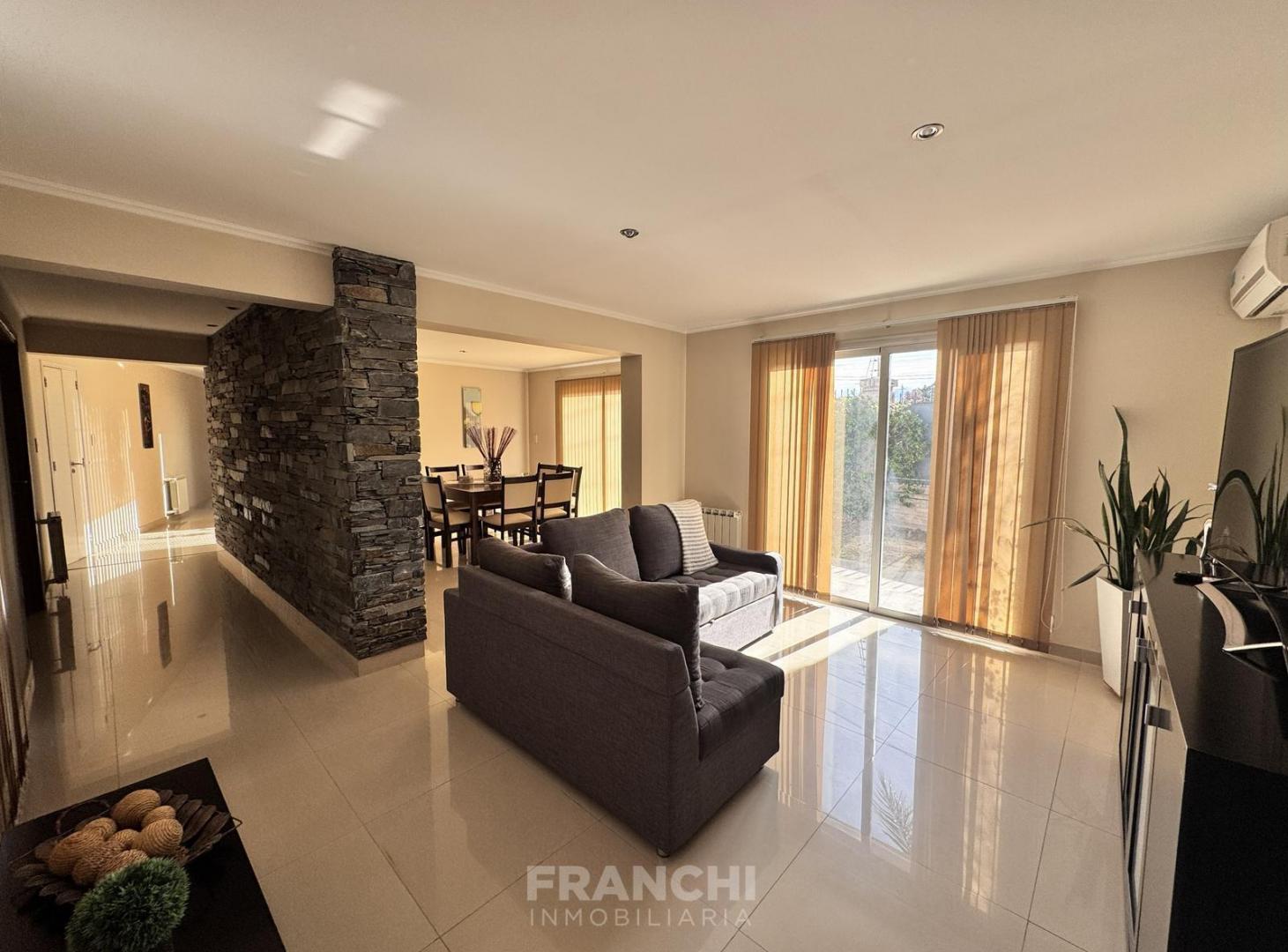 Foto de Casa en Villa Nueva De Guaymallen, imagen 3