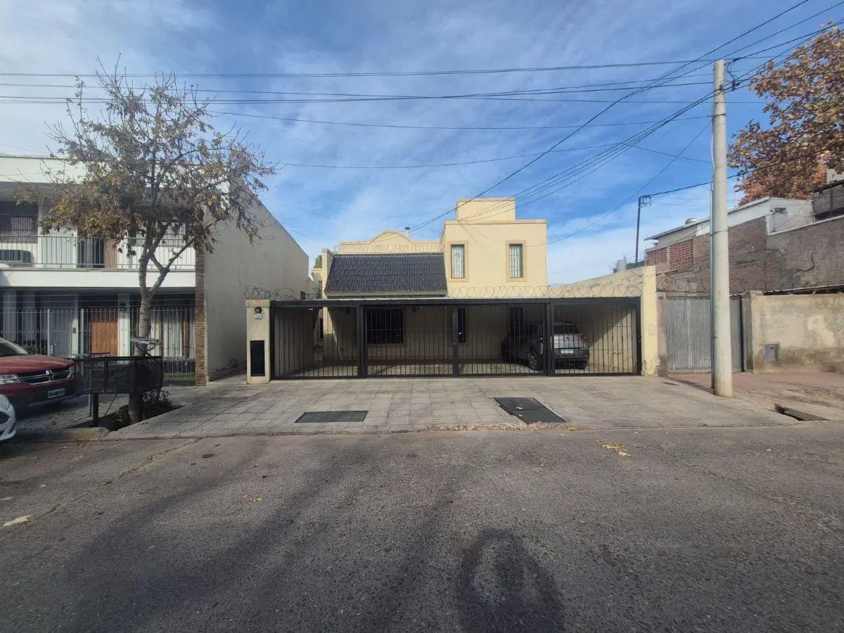 BOBAL SUR ADYACENTE HOSPITAL ESPAÑOL 2