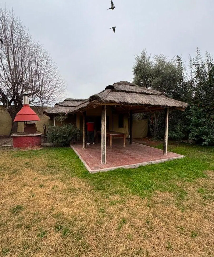 Casa de 1200 m² con 3 dormitorios en venta en Vistalba 5