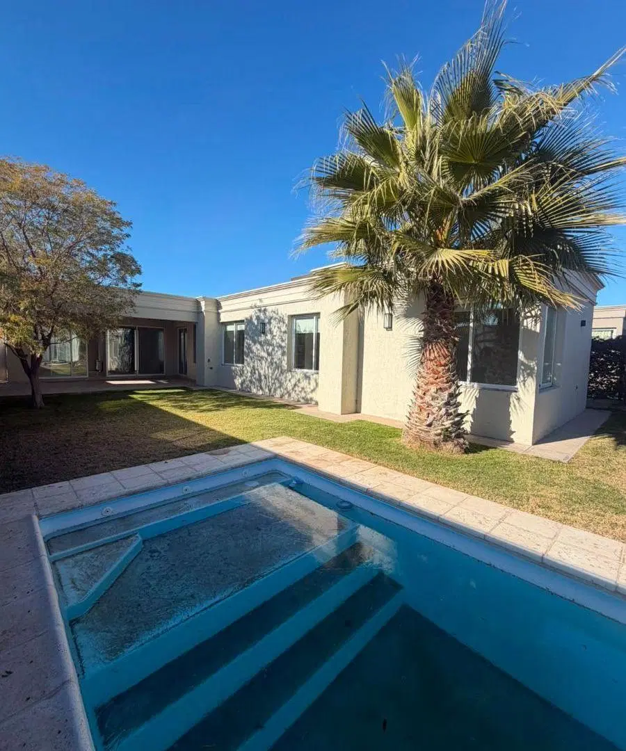 Casa de 500 m² con 3 dormitorios en venta en Mayor Drummond 2