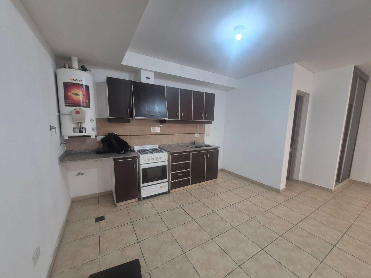 Foto de DEPARTAMENTO MONOAMBIENTE AMPLIO/ FACILMENTE DIVISIBLE - SAN MARTIN SUR, imagen 1