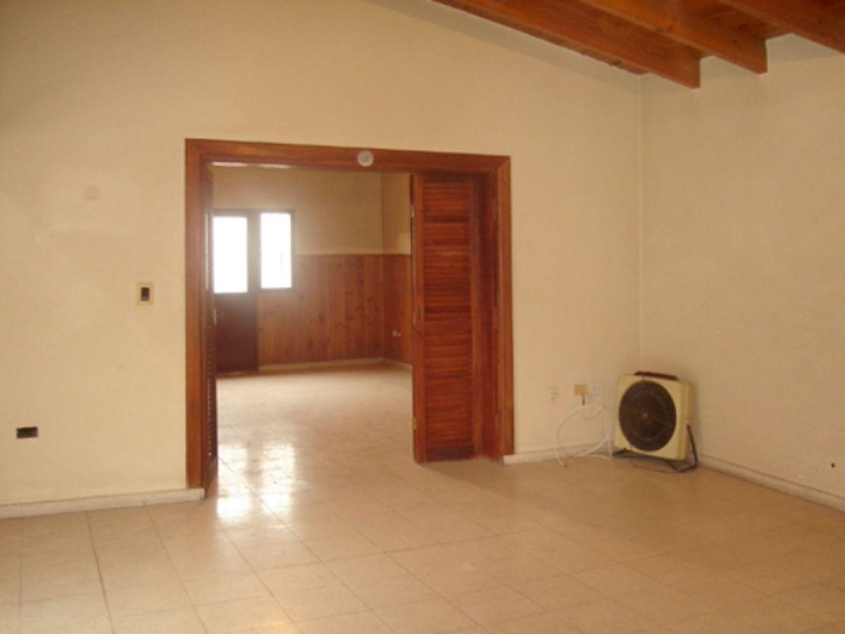 Foto de OPORTUNIDAD CALLE CORRIENTES: SALON COMERCIAL 120M + DEPARTAMENTO 2, imagen 5