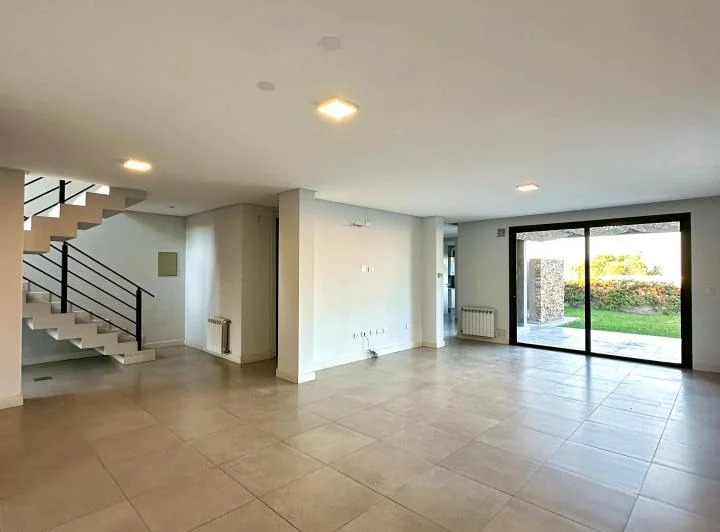 ALQUILER CASA DALVIAN 3