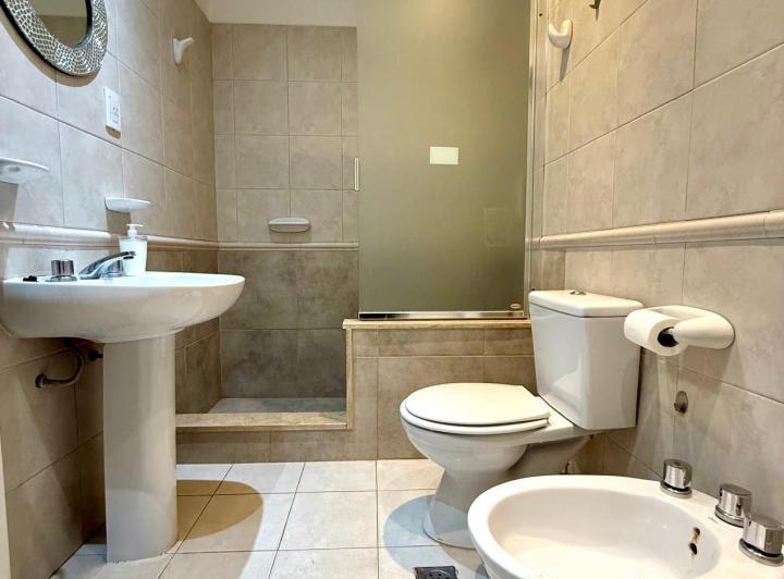 DEPARTAMENTO EN ALQUILER - AV. EMILIO CIVIT  5