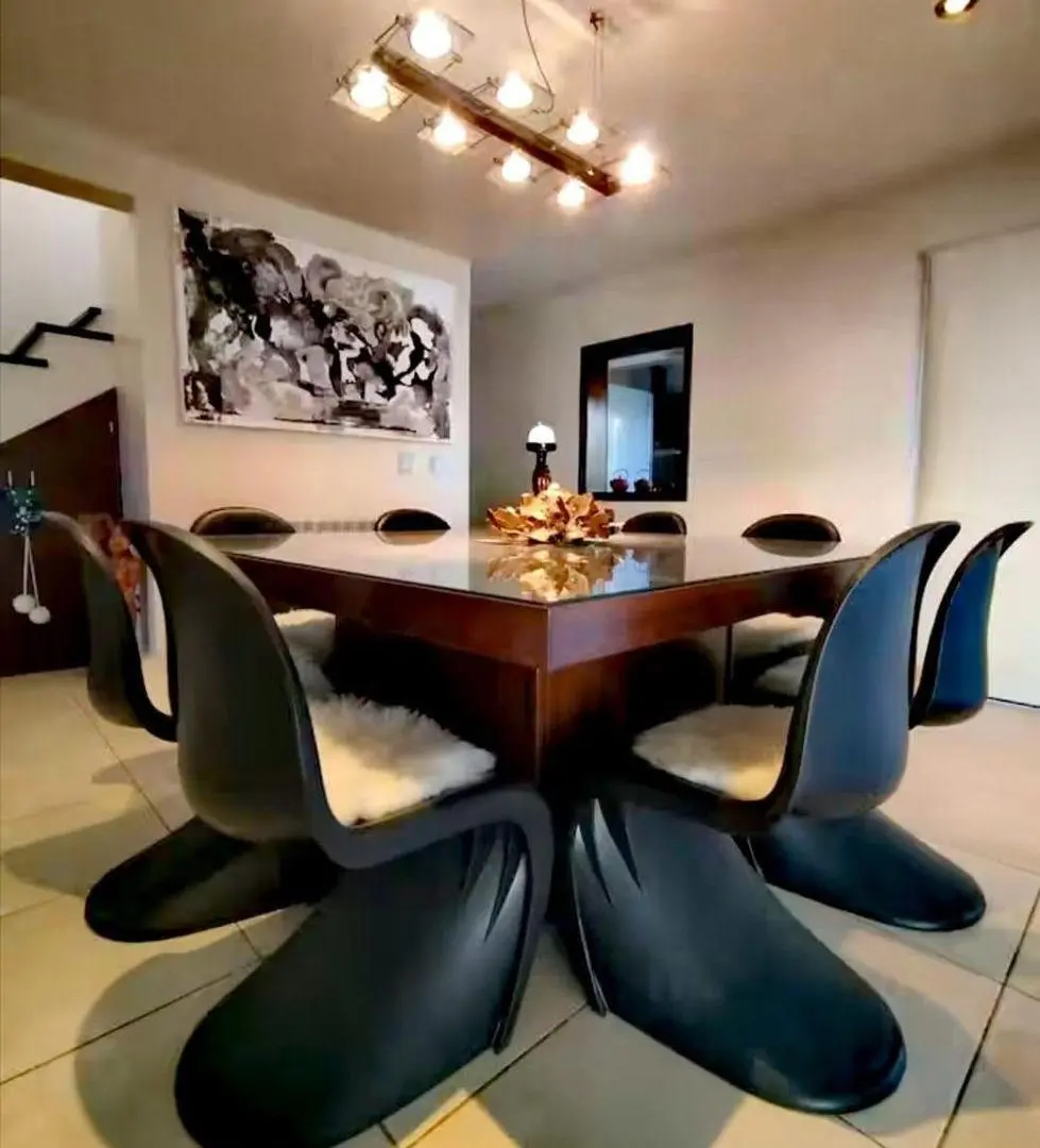 CASA EN VENTA - LUJAN DE CUYO 4