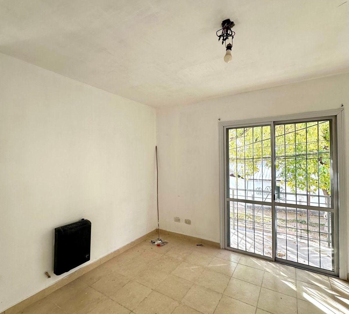Foto de DEPARTAMENTO EN ALQUILER EN CALLE RENATO ZANZIN, imagen 3