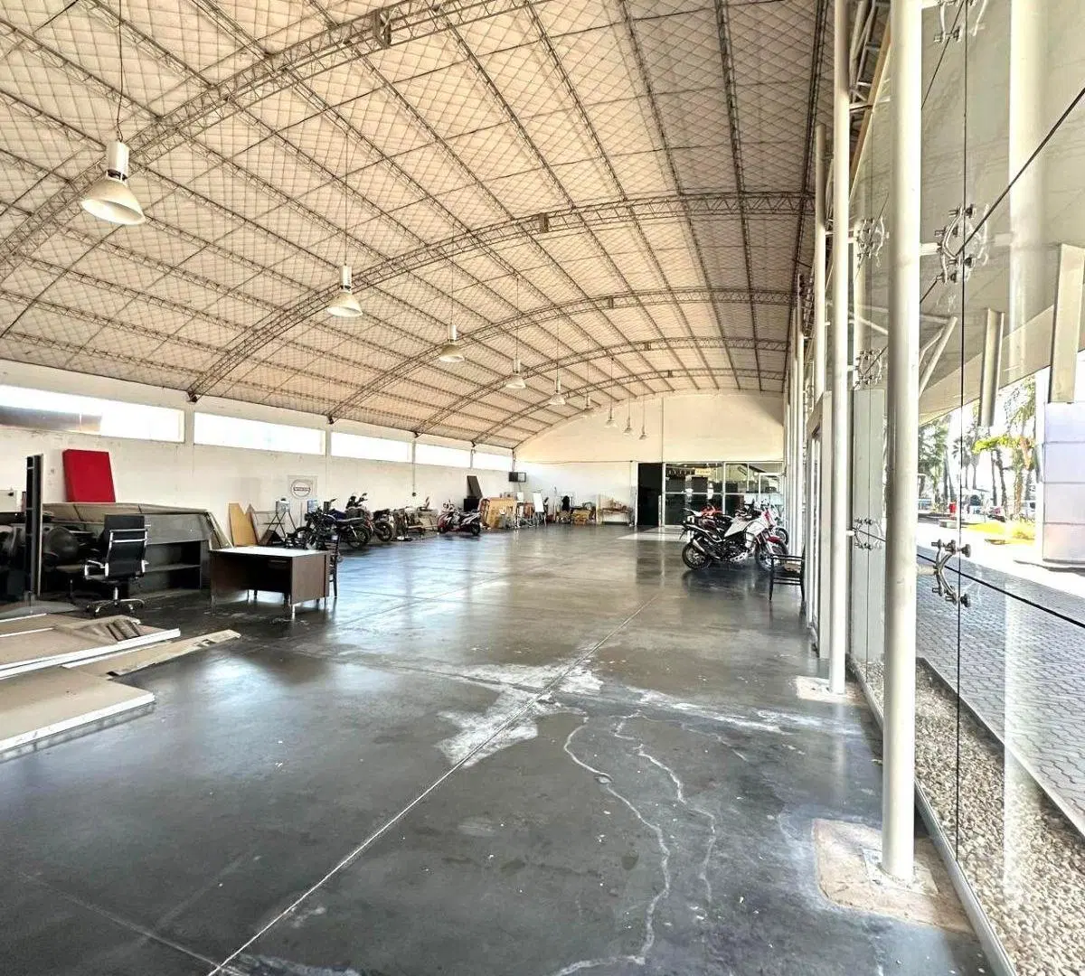 GALPON EN ALQUILER - RODRIGUEZ PEÑA - ZONA INDUSTRIAL 4