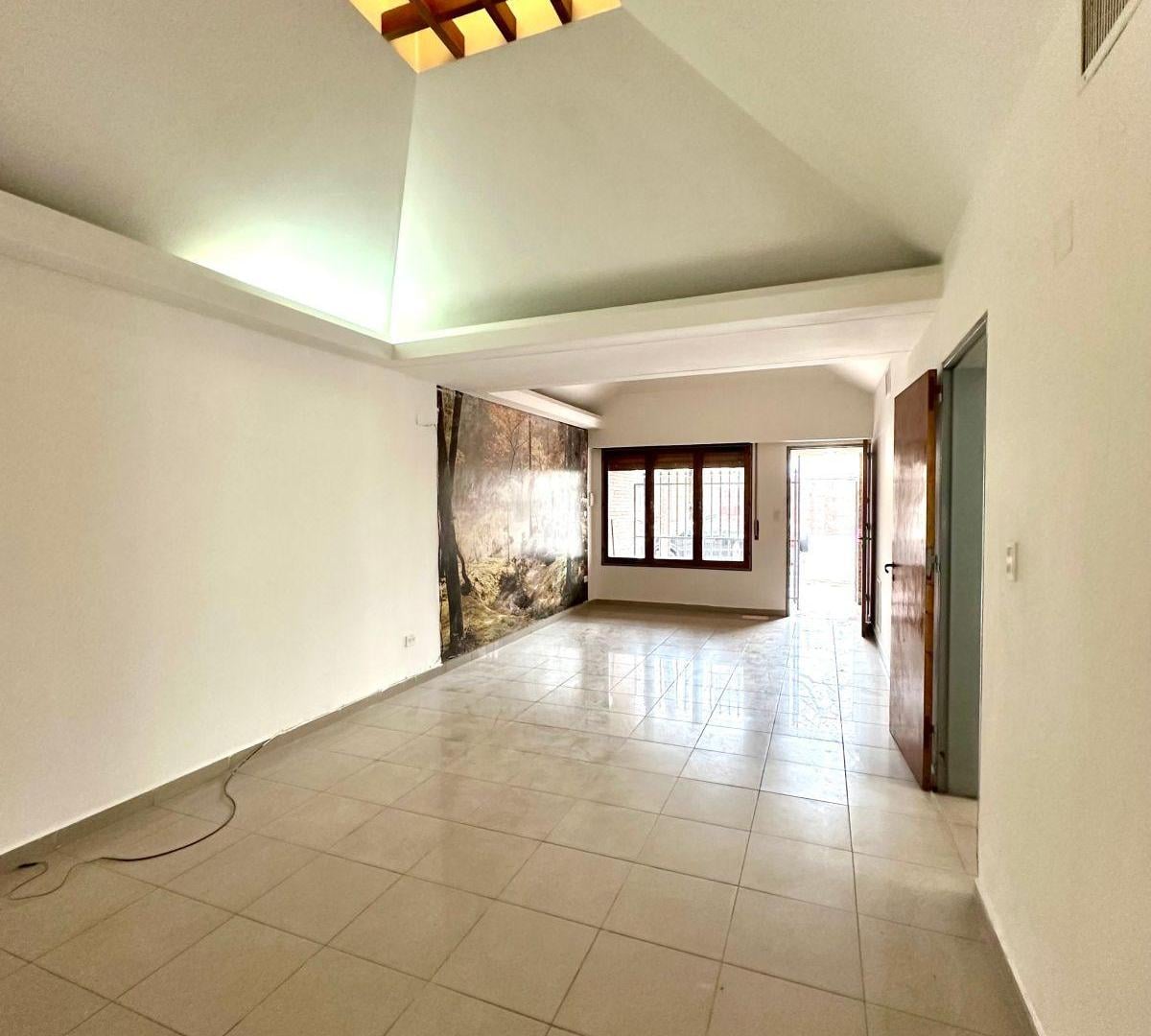 Foto de CASA EN ALQUILER - 5TA SECCION, imagen 2