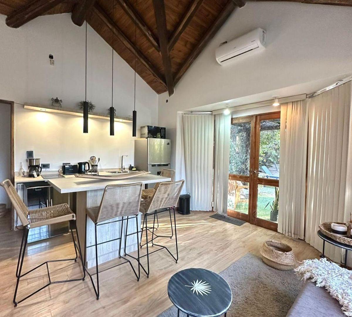 Foto de DEPARTAMENTO AMOBLADO EN ALQUILER - CHACRAS DE CORIA, imagen 2