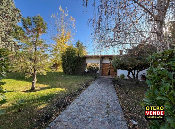 Importante Propiedad en Barrio Privado : Vistalba Country 2